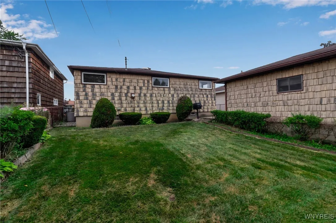 132 Santin Drive, Cheektowaga, New York 14225, Cheektowaga, New York 14225, 3 Bedrooms Bedrooms, 6 Rooms Rooms,2 BathroomsBathrooms,Residential,Closed,132 Santin Drive, Cheektowaga, New York 14225,0,B1627769