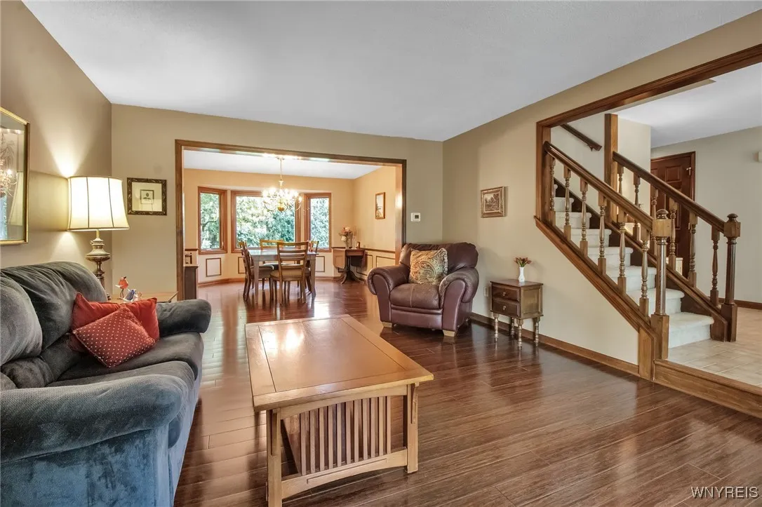 2 Silver Thorne Drive, Amherst, New York 14221, Amherst, New York 14221, 4 Bedrooms Bedrooms, 9 Rooms Rooms,2 BathroomsBathrooms,Residential,Closed,2 Silver Thorne Drive, Amherst, New York 14221,0,B1627462