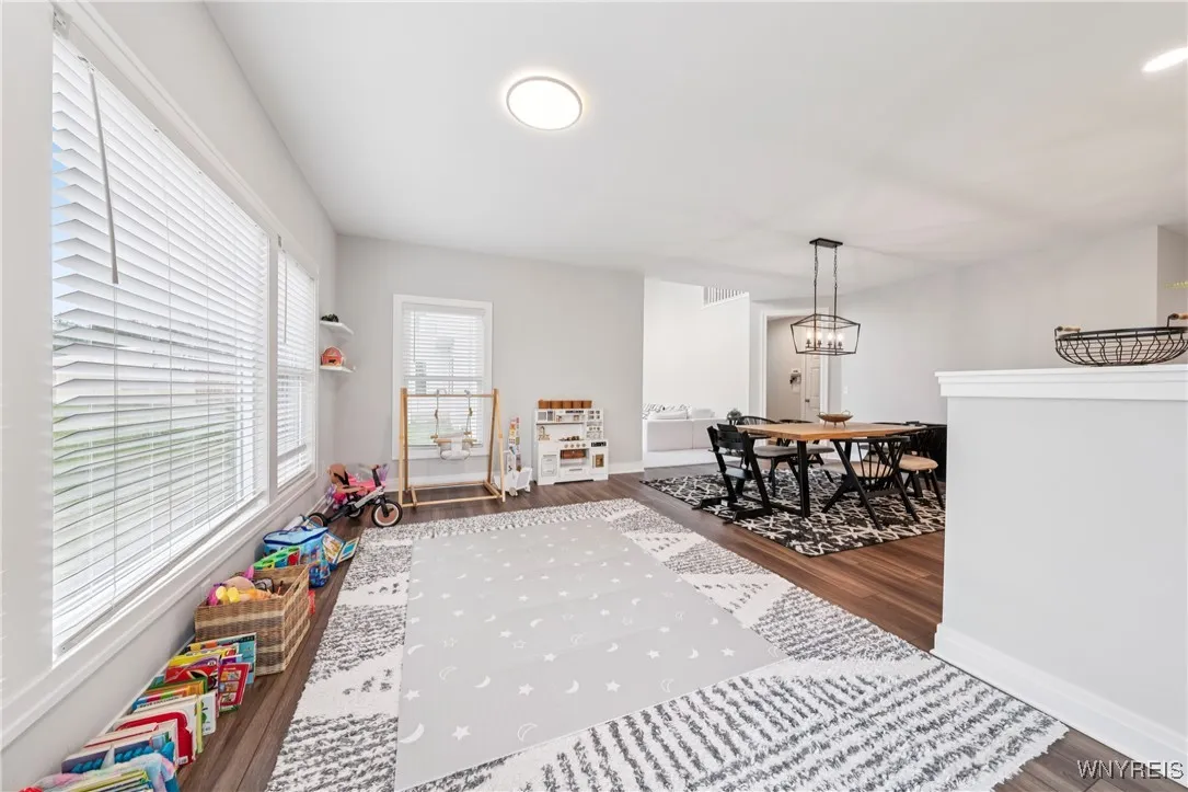 54 Gesel Lane, Amherst, New York 14221, Amherst, New York 14221, 4 Bedrooms Bedrooms, 9 Rooms Rooms,2 BathroomsBathrooms,Residential,Closed,54 Gesel Lane, Amherst, New York 14221,0,B1627749