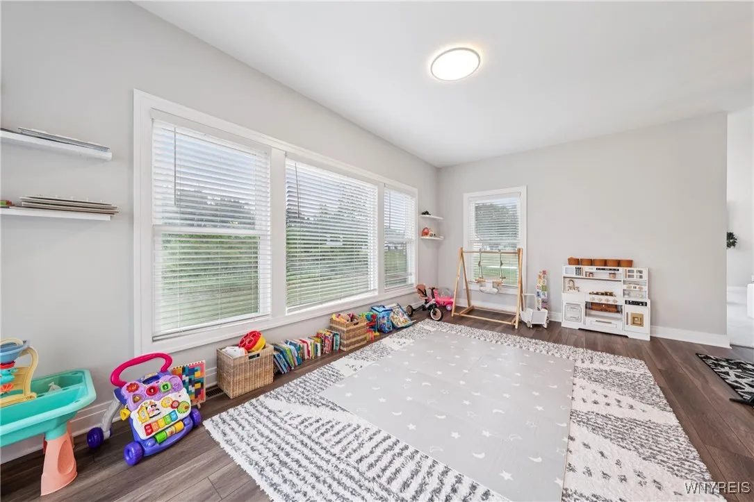54 Gesel Lane, Amherst, New York 14221, Amherst, New York 14221, 4 Bedrooms Bedrooms, 9 Rooms Rooms,2 BathroomsBathrooms,Residential,Closed,54 Gesel Lane, Amherst, New York 14221,0,B1627749
