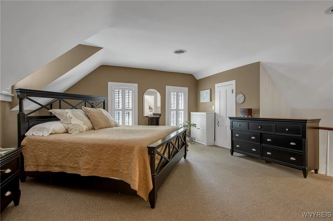 59 Lexington Avenue, Buffalo, New York 14222, Buffalo, New York 14222, 3 Bedrooms Bedrooms, 11 Rooms Rooms,2 BathroomsBathrooms,Residential,For Sale,59 Lexington Avenue, Buffalo, New York 14222,B1627486