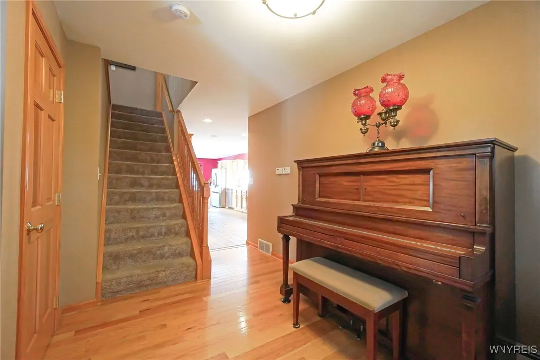 12360 Clinton Street, Marilla, New York 14004, Marilla, New York 14004, 3 Bedrooms Bedrooms, 10 Rooms Rooms,2 BathroomsBathrooms,Residential,Closed,12360 Clinton Street, Marilla, New York 14004,0,B1627541