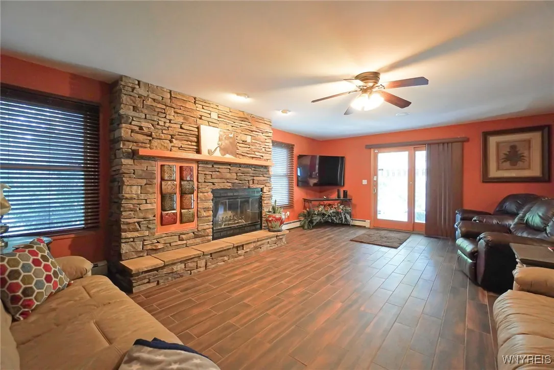 12360 Clinton Street, Marilla, New York 14004, Marilla, New York 14004, 3 Bedrooms Bedrooms, 10 Rooms Rooms,2 BathroomsBathrooms,Residential,Closed,12360 Clinton Street, Marilla, New York 14004,0,B1627541