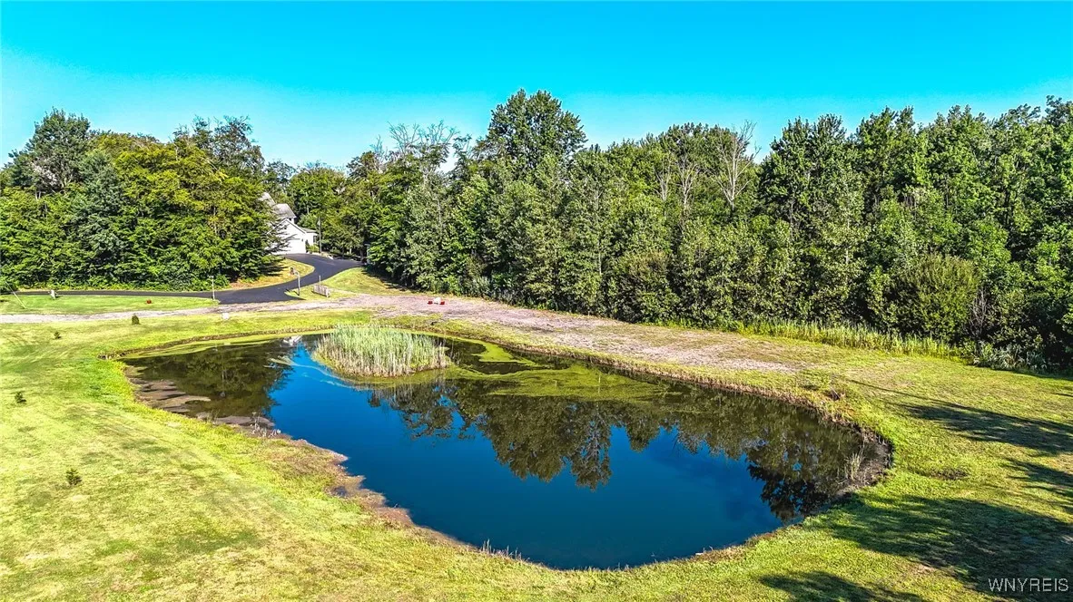 12360 Clinton Street, Marilla, New York 14004, Marilla, New York 14004, 3 Bedrooms Bedrooms, 10 Rooms Rooms,2 BathroomsBathrooms,Residential,Closed,12360 Clinton Street, Marilla, New York 14004,0,B1627541