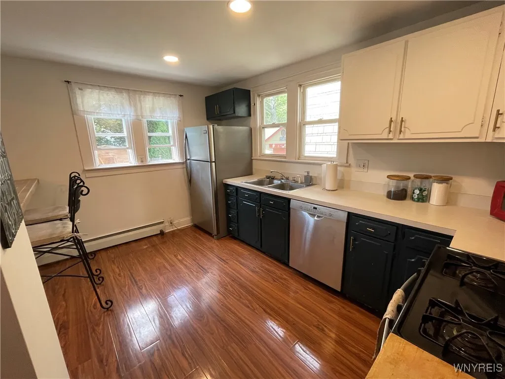 112 Hubbell Ave Avenue, Buffalo, New York 14220, Buffalo, New York 14220, 3 Bedrooms Bedrooms, 6 Rooms Rooms,1 BathroomBathrooms,Residential,For Sale,112 Hubbell Ave Avenue, Buffalo, New York 14220,B1627846