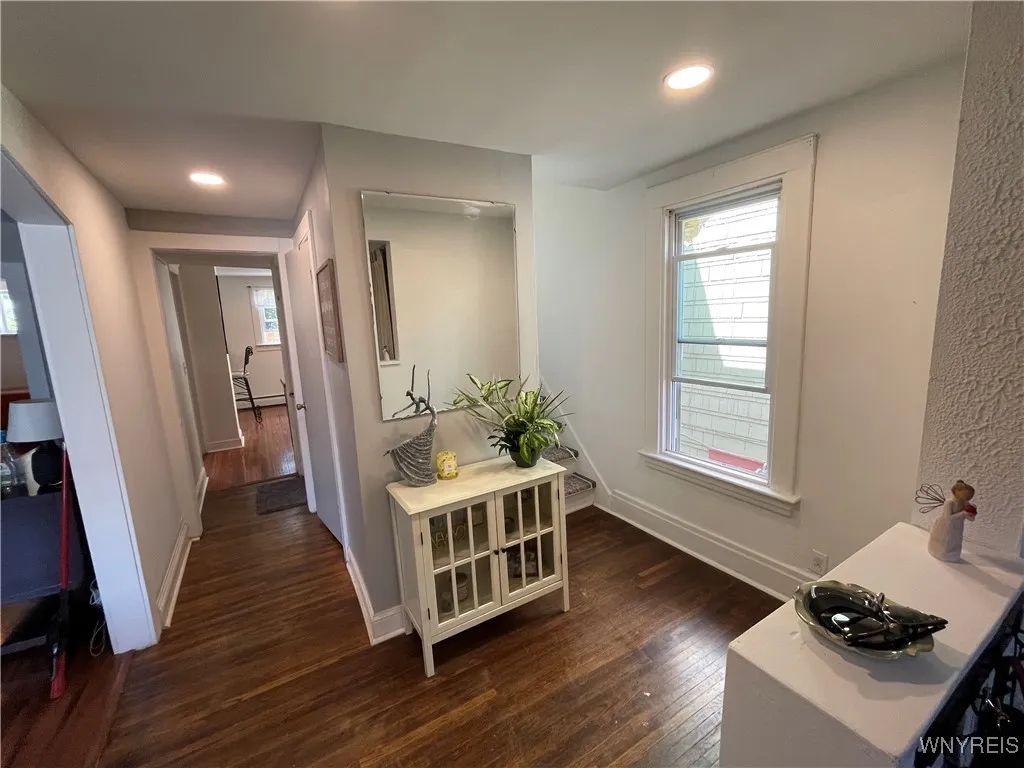 112 Hubbell Ave Avenue, Buffalo, New York 14220, Buffalo, New York 14220, 3 Bedrooms Bedrooms, 6 Rooms Rooms,1 BathroomBathrooms,Residential,For Sale,112 Hubbell Ave Avenue, Buffalo, New York 14220,B1627846