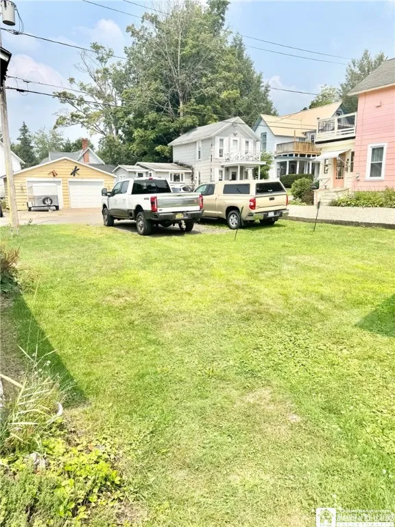 8 Cleveland Avenue E, Pomfret, New York 14752, Pomfret, New York 14752, 4 Bedrooms Bedrooms, 9 Rooms Rooms,2 BathroomsBathrooms,Residential,Closed,8 Cleveland Avenue E, Pomfret, New York 14752,0,R1628016