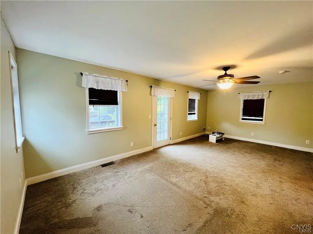 130 Flower Avenue East, Watertown City, New York 1, Watertown City, New York 13601, 4 Bedrooms Bedrooms, 10 Rooms Rooms,2 BathroomsBathrooms,Residential Lease,For Rent,130 Flower Avenue East, Watertown City, New York 1,0,S1628031