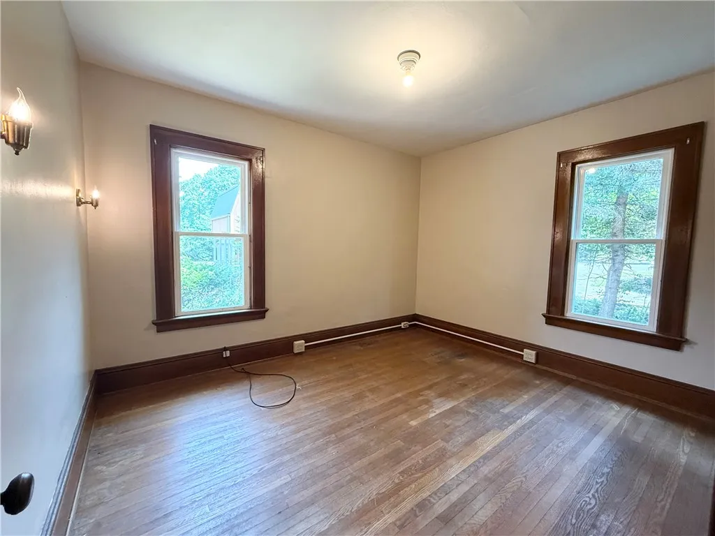 61 Oxford Street, Bradford City, Pennsylvania 1670, Bradford City, Pennsylvania 16701, 5 Bedrooms Bedrooms, 8 Rooms Rooms,2 BathroomsBathrooms,Residential,Closed,61 Oxford Street, Bradford City, Pennsylvania 1670,0,R1627461