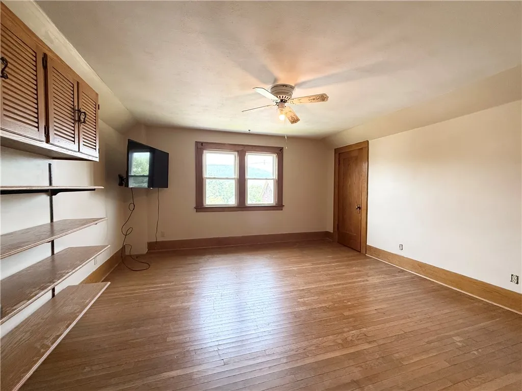 61 Oxford Street, Bradford City, Pennsylvania 1670, Bradford City, Pennsylvania 16701, 5 Bedrooms Bedrooms, 8 Rooms Rooms,2 BathroomsBathrooms,Residential,Closed,61 Oxford Street, Bradford City, Pennsylvania 1670,0,R1627461