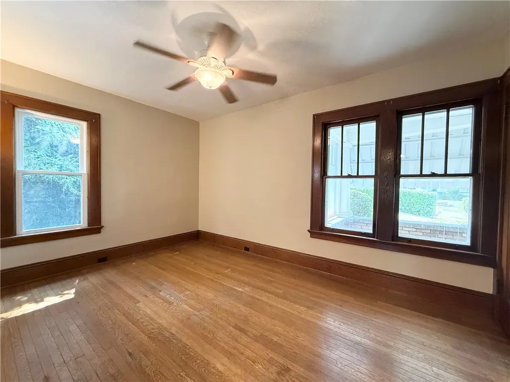 61 Oxford Street, Bradford City, Pennsylvania 1670, Bradford City, Pennsylvania 16701, 5 Bedrooms Bedrooms, 8 Rooms Rooms,2 BathroomsBathrooms,Residential,Closed,61 Oxford Street, Bradford City, Pennsylvania 1670,0,R1627461