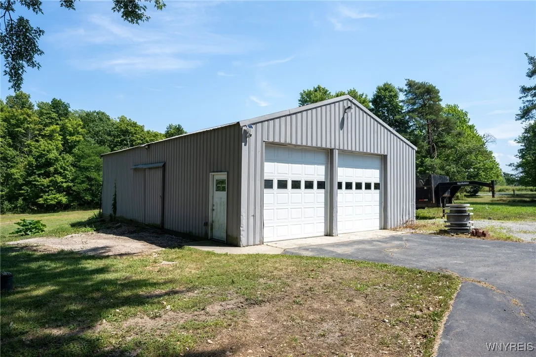 2362 Shadagee Road, Eden, New York 14057, Eden, New York 14057, 5 Bedrooms Bedrooms, 9 Rooms Rooms,2 BathroomsBathrooms,Residential,Closed,2362 Shadagee Road, Eden, New York 14057,0,B1626637