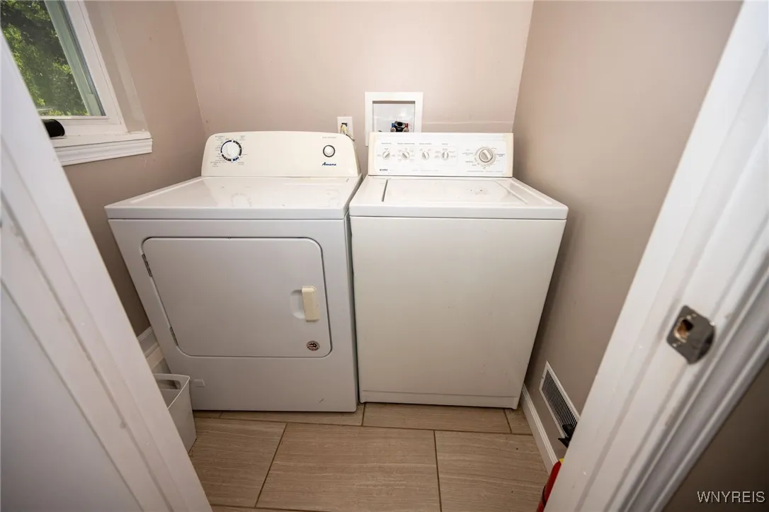 2362 Shadagee Road, Eden, New York 14057, Eden, New York 14057, 5 Bedrooms Bedrooms, 9 Rooms Rooms,2 BathroomsBathrooms,Residential,Closed,2362 Shadagee Road, Eden, New York 14057,0,B1626637