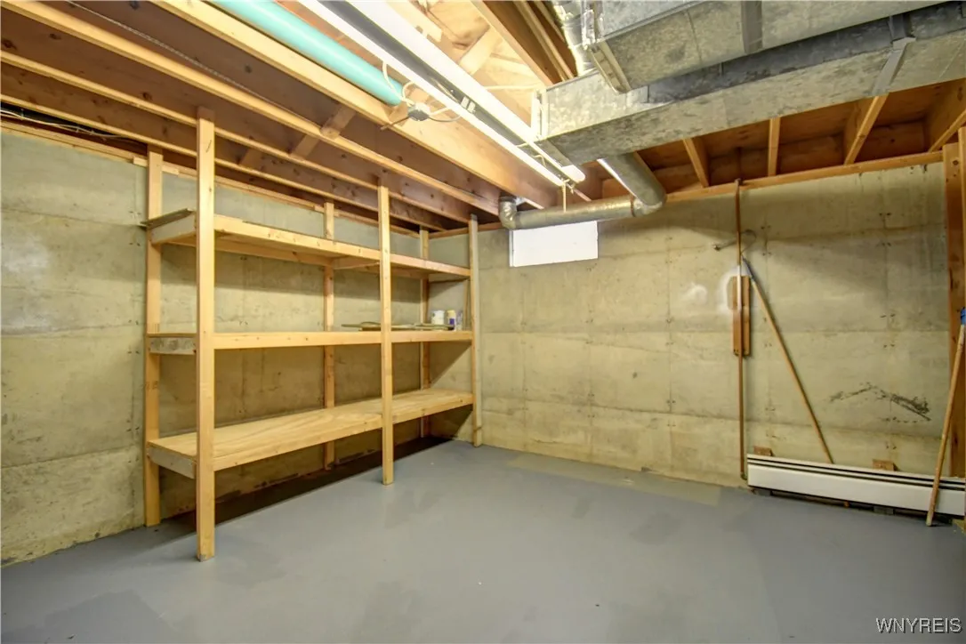 8391 Carol Court, Niagara, New York 14304, Niagara, New York 14304, 4 Bedrooms Bedrooms, 8 Rooms Rooms,1 BathroomBathrooms,Residential,Closed,8391 Carol Court, Niagara, New York 14304,0,B1628048