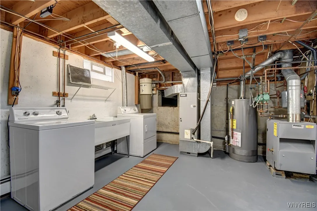 8391 Carol Court, Niagara, New York 14304, Niagara, New York 14304, 4 Bedrooms Bedrooms, 8 Rooms Rooms,1 BathroomBathrooms,Residential,Closed,8391 Carol Court, Niagara, New York 14304,0,B1628048