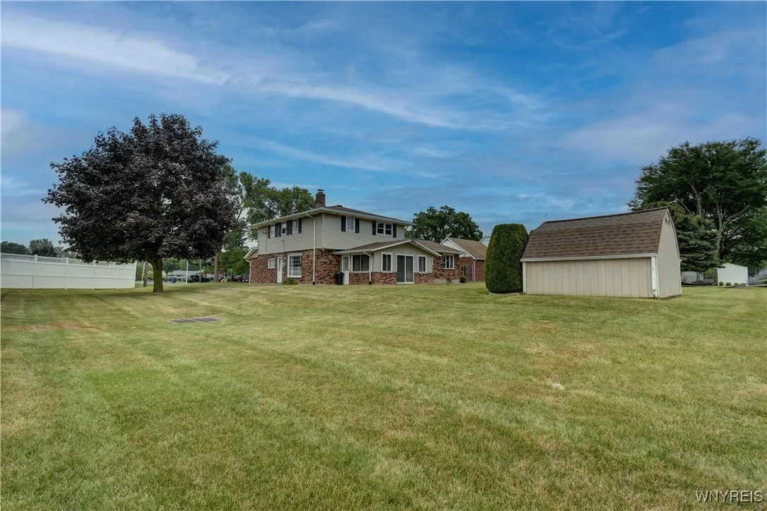 8391 Carol Court, Niagara, New York 14304, Niagara, New York 14304, 4 Bedrooms Bedrooms, 8 Rooms Rooms,1 BathroomBathrooms,Residential,Closed,8391 Carol Court, Niagara, New York 14304,0,B1628048