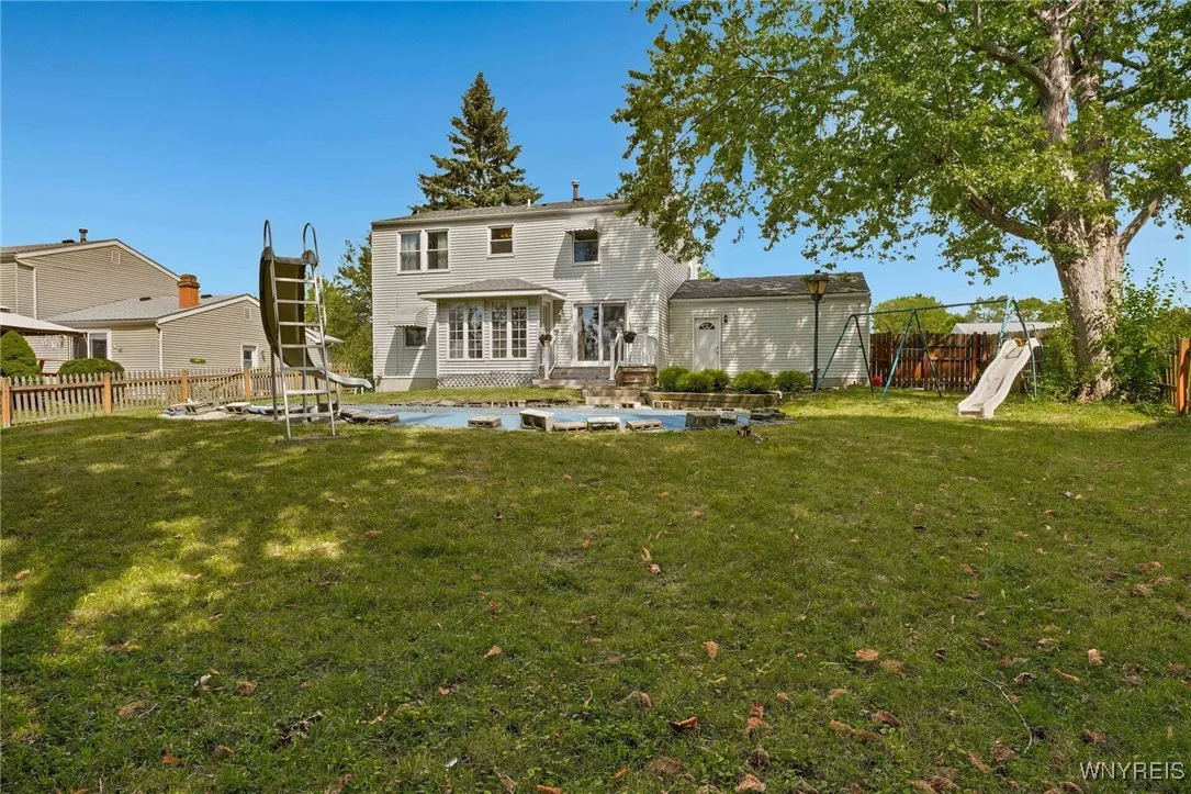 FENCED YARD