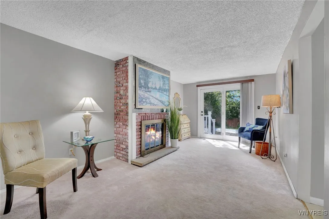 5007 Overlook Point, Hamburg, New York 14075, Hamburg, New York 14075, 4 Bedrooms Bedrooms, 8 Rooms Rooms,1 BathroomBathrooms,Residential,For Sale,5007 Overlook Point, Hamburg, New York 14075,B1627837
