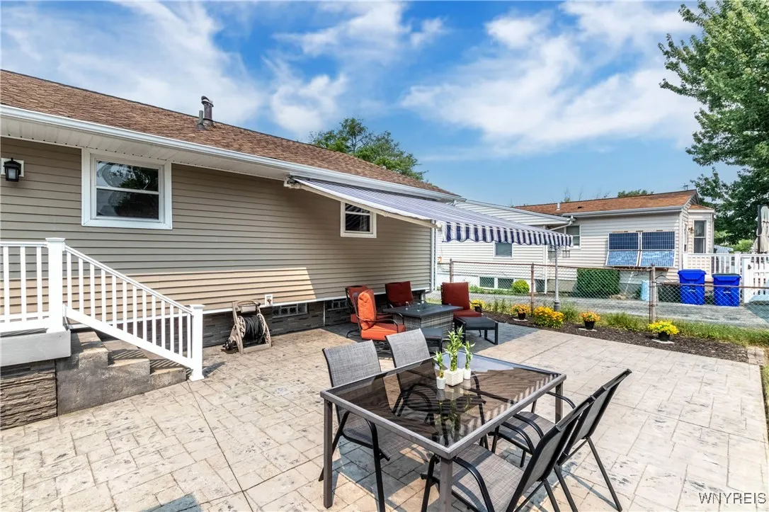 15 Wedgewood Drive, West Seneca, New York 14224, West Seneca, New York 14224, 3 Bedrooms Bedrooms, 7 Rooms Rooms,2 BathroomsBathrooms,Residential,Closed,15 Wedgewood Drive, West Seneca, New York 14224,0,B1627449