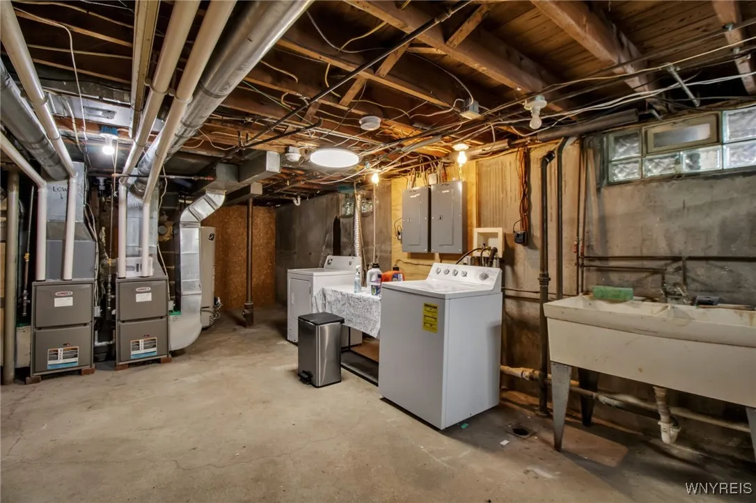 46 Commodore Avenue, Tonawanda, New York 14150, Tonawanda, New York 14150, 4 Bedrooms Bedrooms, ,2 BathroomsBathrooms,Residential,Closed,46 Commodore Avenue, Tonawanda, New York 14150,0,B1627914