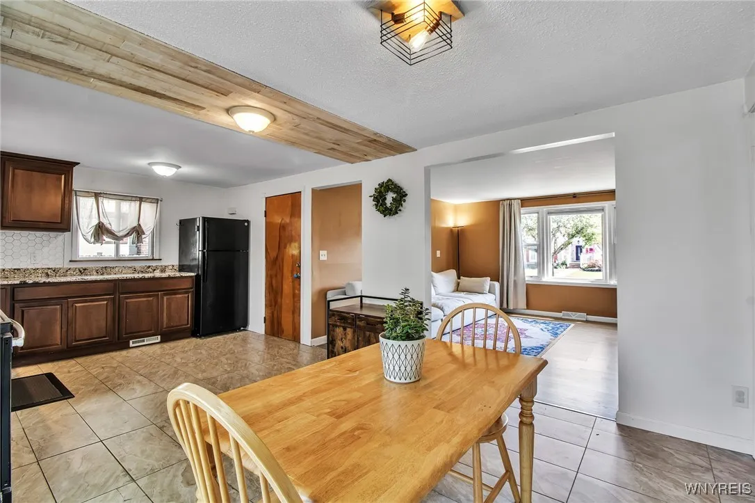 46 Commodore Avenue, Tonawanda, New York 14150, Tonawanda, New York 14150, 4 Bedrooms Bedrooms, ,2 BathroomsBathrooms,Residential,Closed,46 Commodore Avenue, Tonawanda, New York 14150,0,B1627914