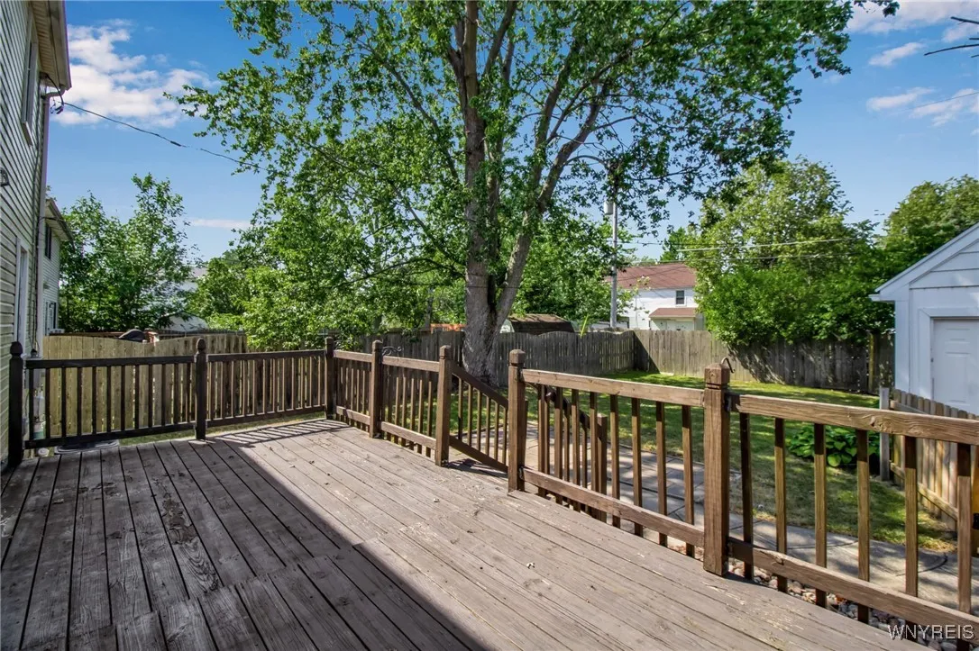 46 Commodore Avenue, Tonawanda, New York 14150, Tonawanda, New York 14150, 4 Bedrooms Bedrooms, ,2 BathroomsBathrooms,Residential,Closed,46 Commodore Avenue, Tonawanda, New York 14150,0,B1627914