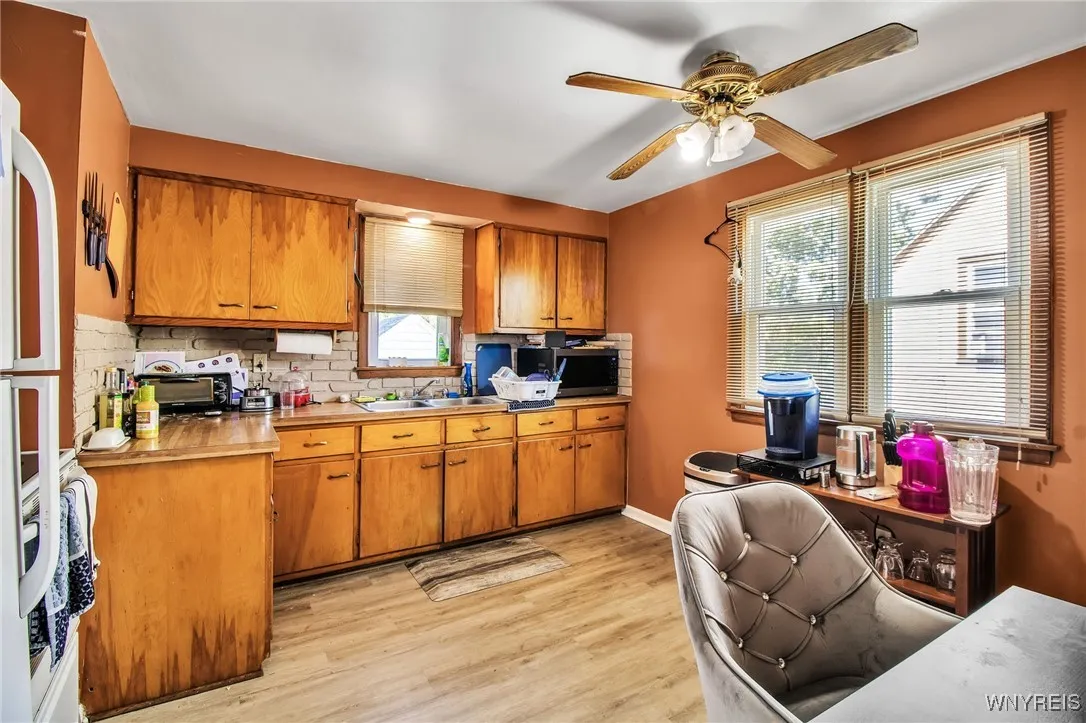 46 Commodore Avenue, Tonawanda, New York 14150, Tonawanda, New York 14150, 4 Bedrooms Bedrooms, ,2 BathroomsBathrooms,Residential,Closed,46 Commodore Avenue, Tonawanda, New York 14150,0,B1627914