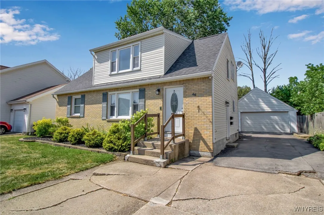 46 Commodore Avenue, Tonawanda, New York 14150, Tonawanda, New York 14150, 4 Bedrooms Bedrooms, ,2 BathroomsBathrooms,Residential,Closed,46 Commodore Avenue, Tonawanda, New York 14150,0,B1627914