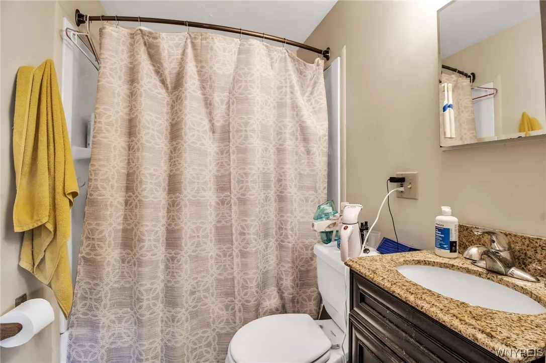 46 Commodore Avenue, Tonawanda, New York 14150, Tonawanda, New York 14150, 4 Bedrooms Bedrooms, ,2 BathroomsBathrooms,Residential,Closed,46 Commodore Avenue, Tonawanda, New York 14150,0,B1627914