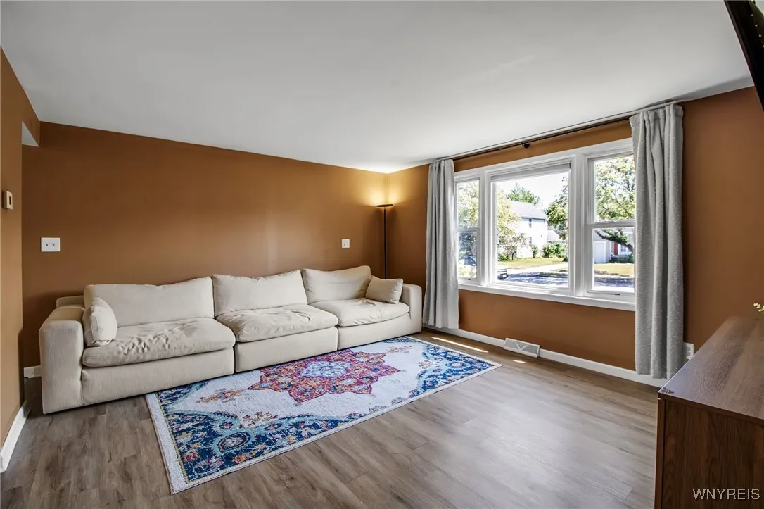 46 Commodore Avenue, Tonawanda, New York 14150, Tonawanda, New York 14150, 4 Bedrooms Bedrooms, ,2 BathroomsBathrooms,Residential,Closed,46 Commodore Avenue, Tonawanda, New York 14150,0,B1627914