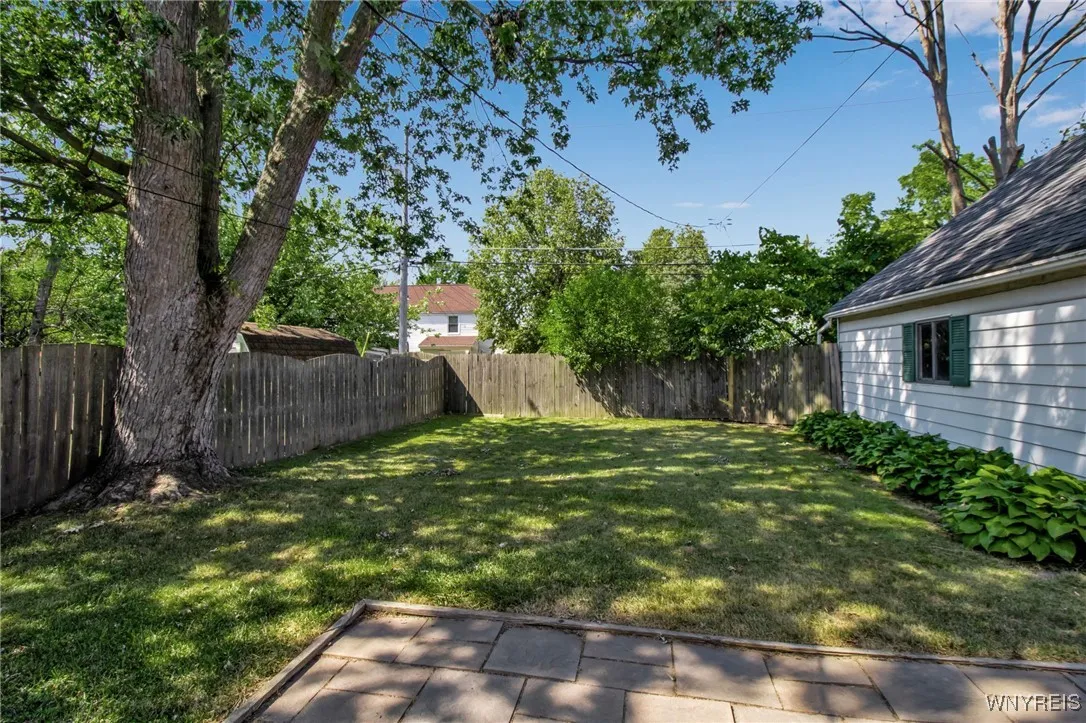 46 Commodore Avenue, Tonawanda, New York 14150, Tonawanda, New York 14150, 4 Bedrooms Bedrooms, ,2 BathroomsBathrooms,Residential,Closed,46 Commodore Avenue, Tonawanda, New York 14150,0,B1627914