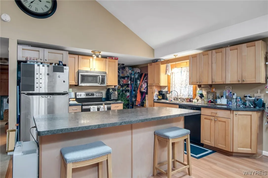 218 Garrison Road, Amherst, New York 14221, Amherst, New York 14221, 3 Bedrooms Bedrooms, 8 Rooms Rooms,2 BathroomsBathrooms,Residential,For Sale,218 Garrison Road, Amherst, New York 14221,B1628132