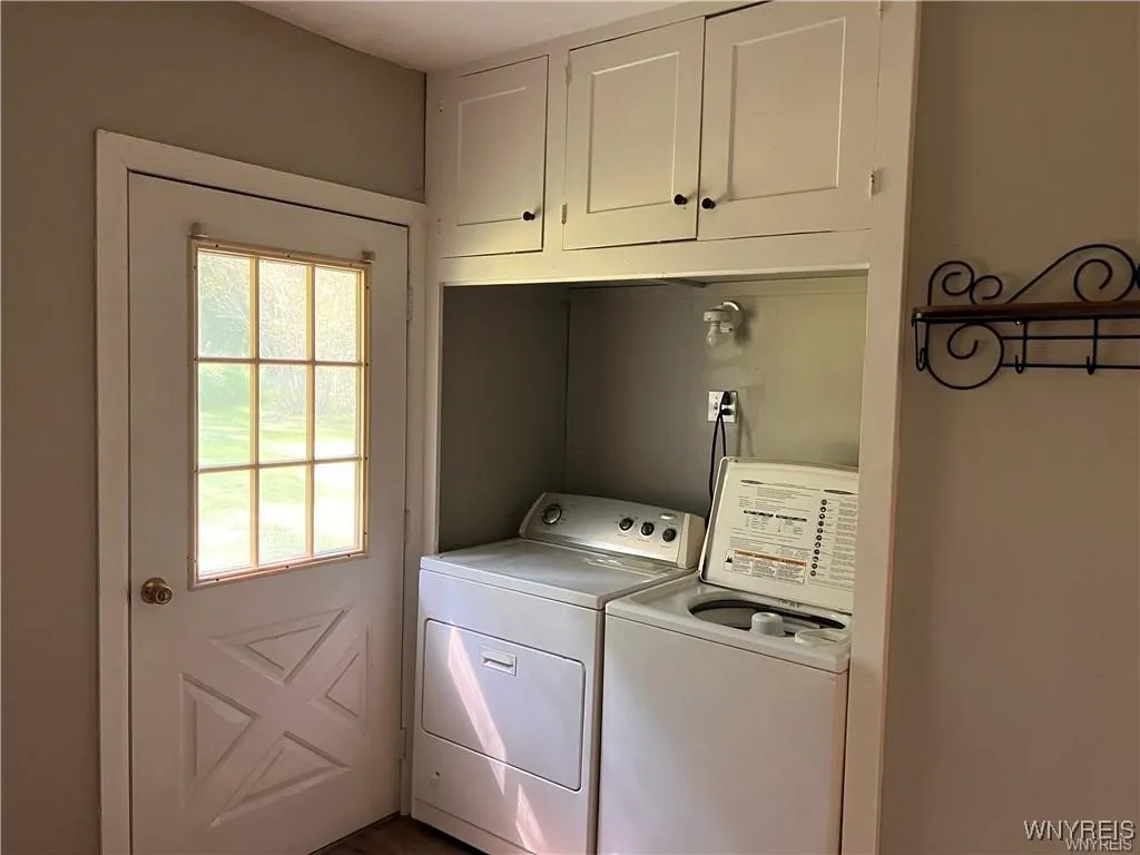 198 Stoneybrook Road, Aurora, New York 14127, Aurora, New York 14127, 2 Bedrooms Bedrooms, 6 Rooms Rooms,2 BathroomsBathrooms,Residential Lease,Closed,198 Stoneybrook Road, Aurora, New York 14127,0,B1628134