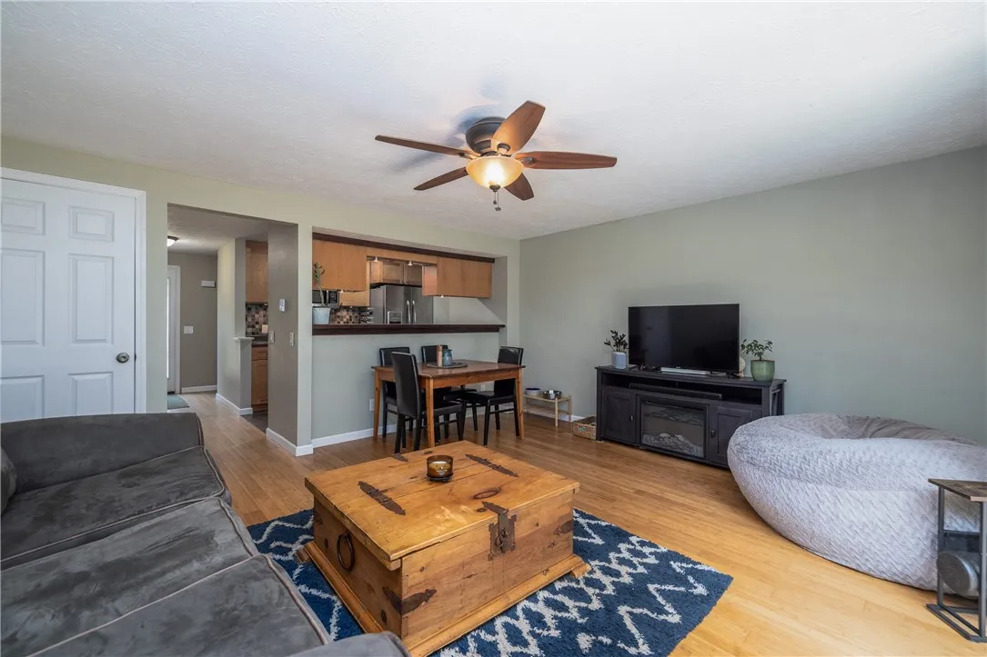 57 Broxbourne Drive, Perinton, New York 14450, Perinton, New York 14450, 2 Bedrooms Bedrooms, 4 Rooms Rooms,1 BathroomBathrooms,Residential,For Sale,57 Broxbourne Drive, Perinton, New York 14450,R1627690