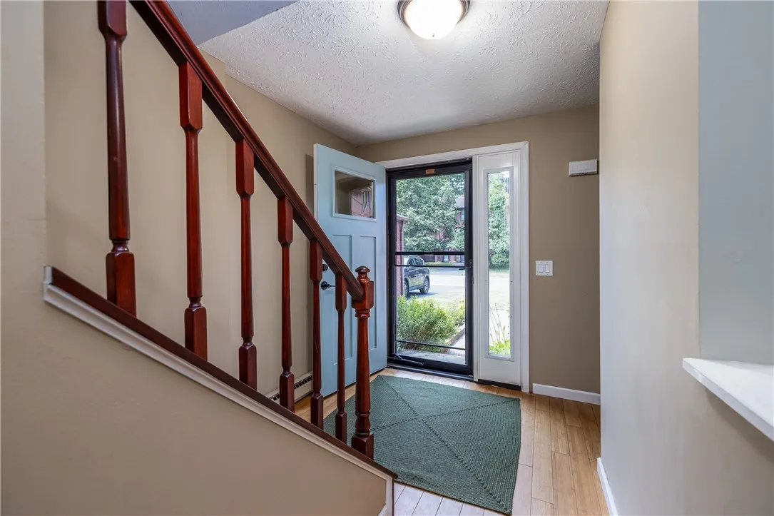 57 Broxbourne Drive, Perinton, New York 14450, Perinton, New York 14450, 2 Bedrooms Bedrooms, 4 Rooms Rooms,1 BathroomBathrooms,Residential,For Sale,57 Broxbourne Drive, Perinton, New York 14450,R1627690