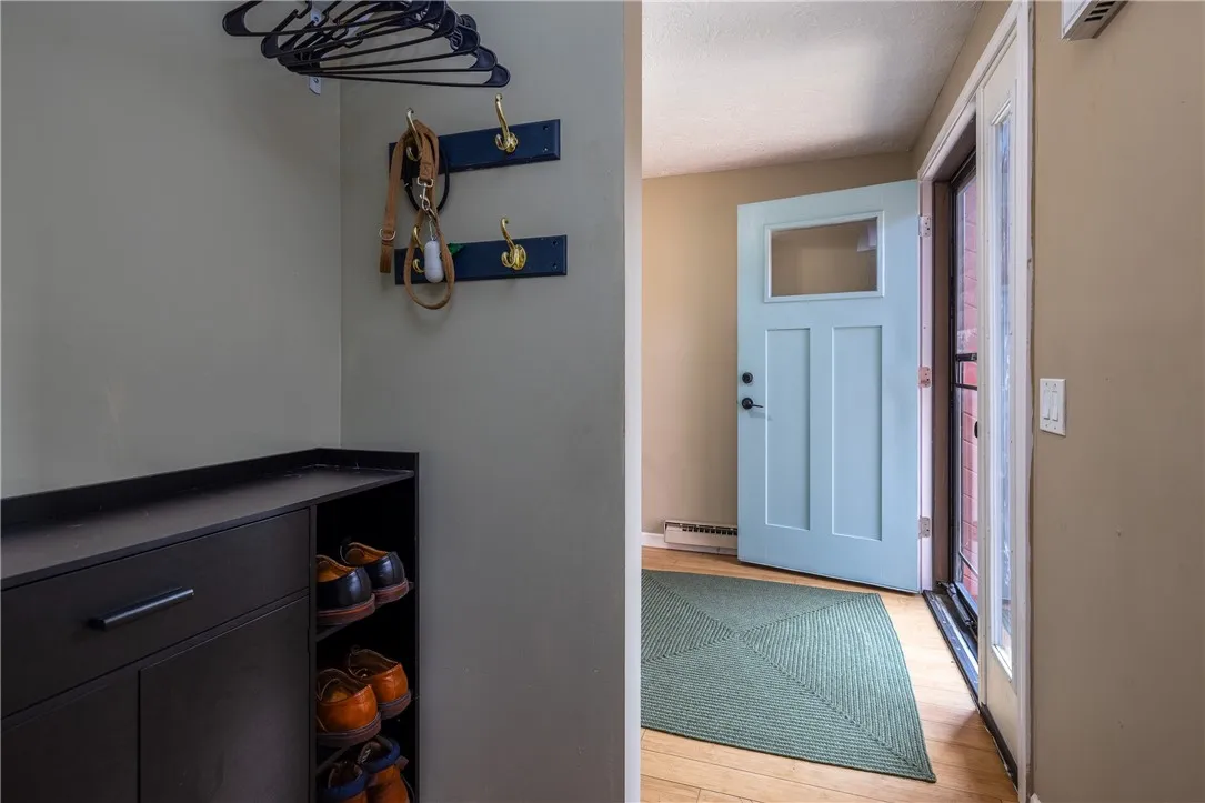 57 Broxbourne Drive, Perinton, New York 14450, Perinton, New York 14450, 2 Bedrooms Bedrooms, 4 Rooms Rooms,1 BathroomBathrooms,Residential,For Sale,57 Broxbourne Drive, Perinton, New York 14450,R1627690