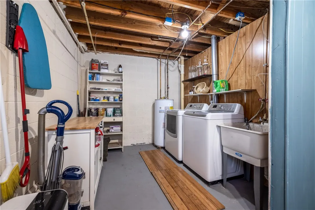 57 Broxbourne Drive, Perinton, New York 14450, Perinton, New York 14450, 2 Bedrooms Bedrooms, 4 Rooms Rooms,1 BathroomBathrooms,Residential,For Sale,57 Broxbourne Drive, Perinton, New York 14450,R1627690