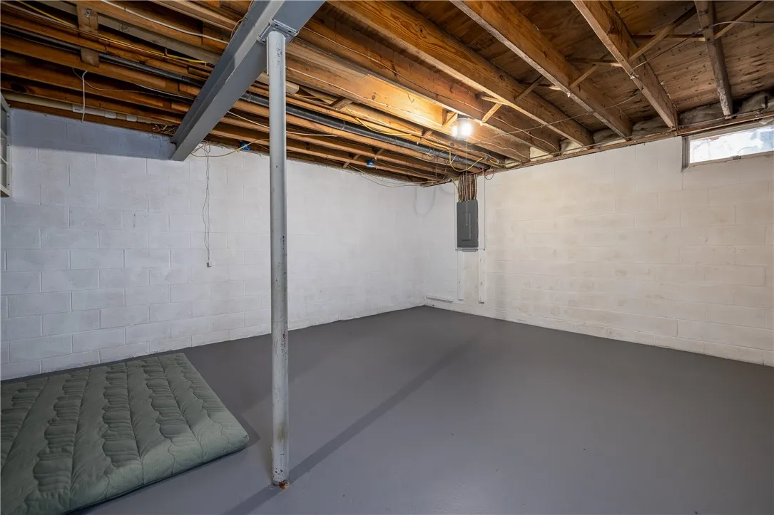 57 Broxbourne Drive, Perinton, New York 14450, Perinton, New York 14450, 2 Bedrooms Bedrooms, 4 Rooms Rooms,1 BathroomBathrooms,Residential,For Sale,57 Broxbourne Drive, Perinton, New York 14450,R1627690
