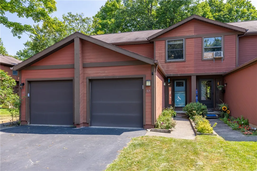 57 Broxbourne Drive, Perinton, New York 14450, Perinton, New York 14450, 2 Bedrooms Bedrooms, 4 Rooms Rooms,1 BathroomBathrooms,Residential,For Sale,57 Broxbourne Drive, Perinton, New York 14450,R1627690