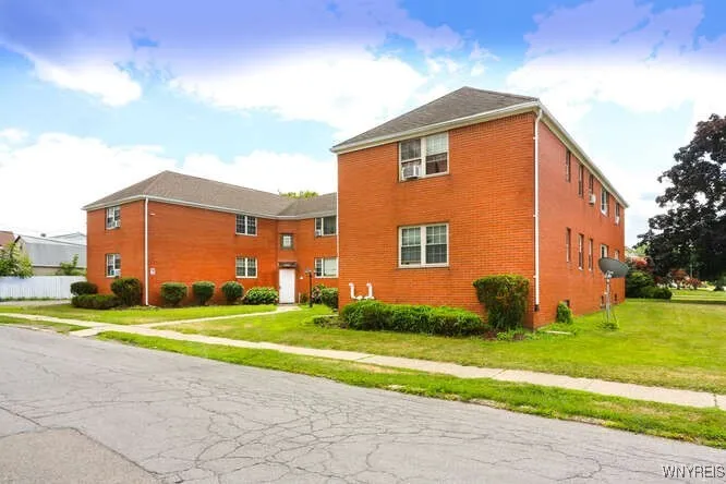 128 Colton Avenue, Lackawanna, New York 14218, Lackawanna, New York 14218, 28 Bedrooms Bedrooms, ,14 BathroomsBathrooms,Residential,For Sale,128 Colton Avenue, Lackawanna, New York 14218,0,B1627688