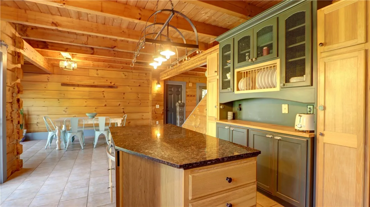 Country Kitchen