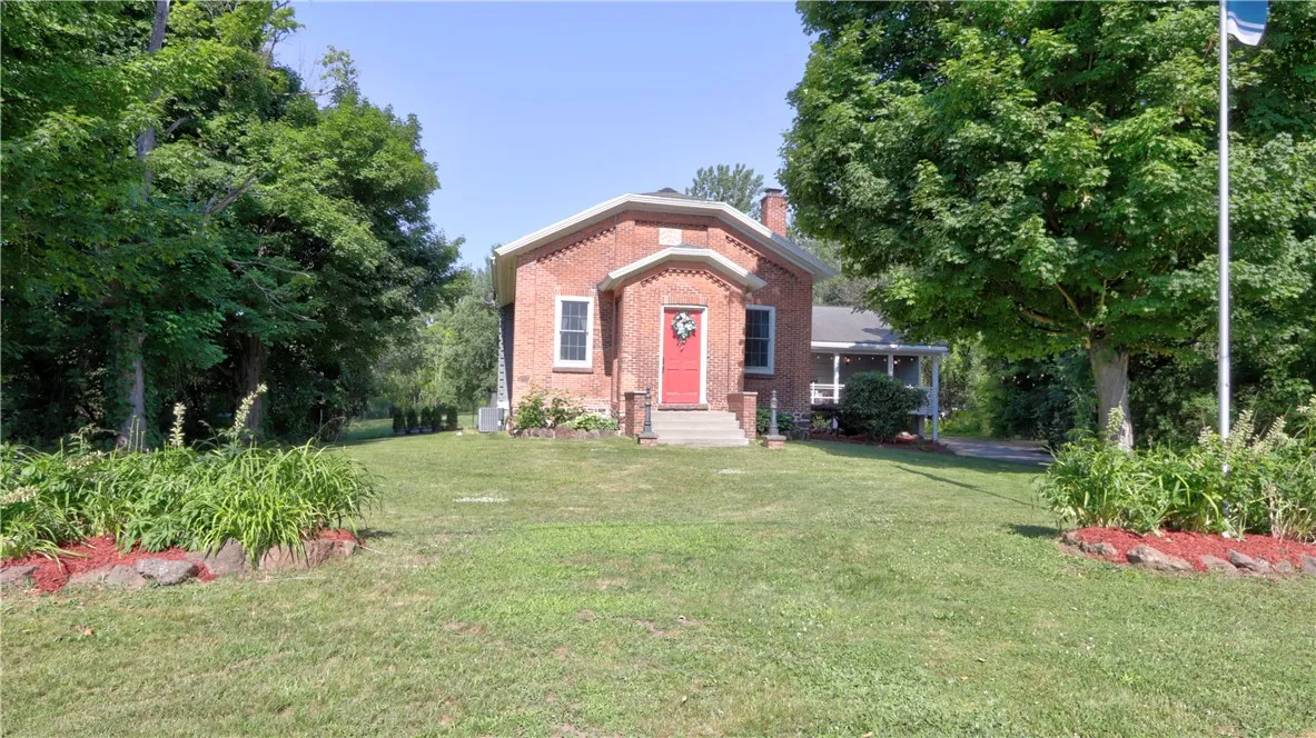 7021 Fisher Road, Ontario, New York 14519, Ontario, New York 14519, 4 Bedrooms Bedrooms, 8 Rooms Rooms,2 BathroomsBathrooms,Residential,Closed,7021 Fisher Road, Ontario, New York 14519,0,R1627646