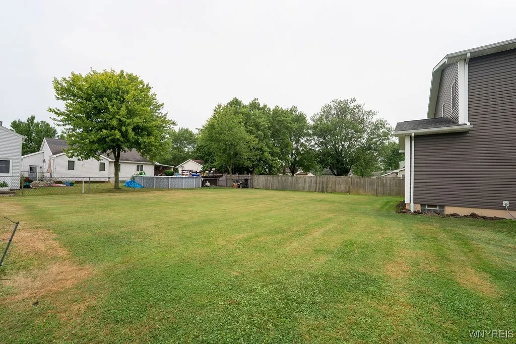 2509 Washington Street, Wheatfield, New York 14304, Wheatfield, New York 14304, 4 Bedrooms Bedrooms, 7 Rooms Rooms,3 BathroomsBathrooms,Residential,Closed,2509 Washington Street, Wheatfield, New York 14304,0,B1627923