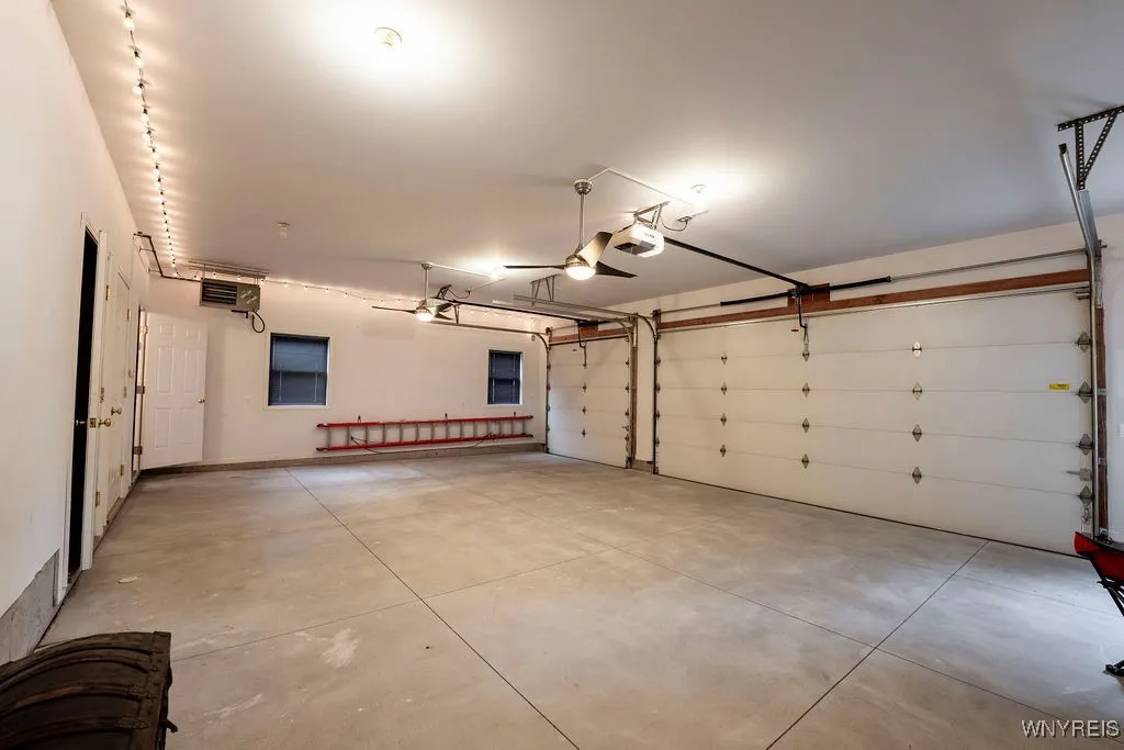 2509 Washington Street, Wheatfield, New York 14304, Wheatfield, New York 14304, 4 Bedrooms Bedrooms, 7 Rooms Rooms,3 BathroomsBathrooms,Residential,Closed,2509 Washington Street, Wheatfield, New York 14304,0,B1627923