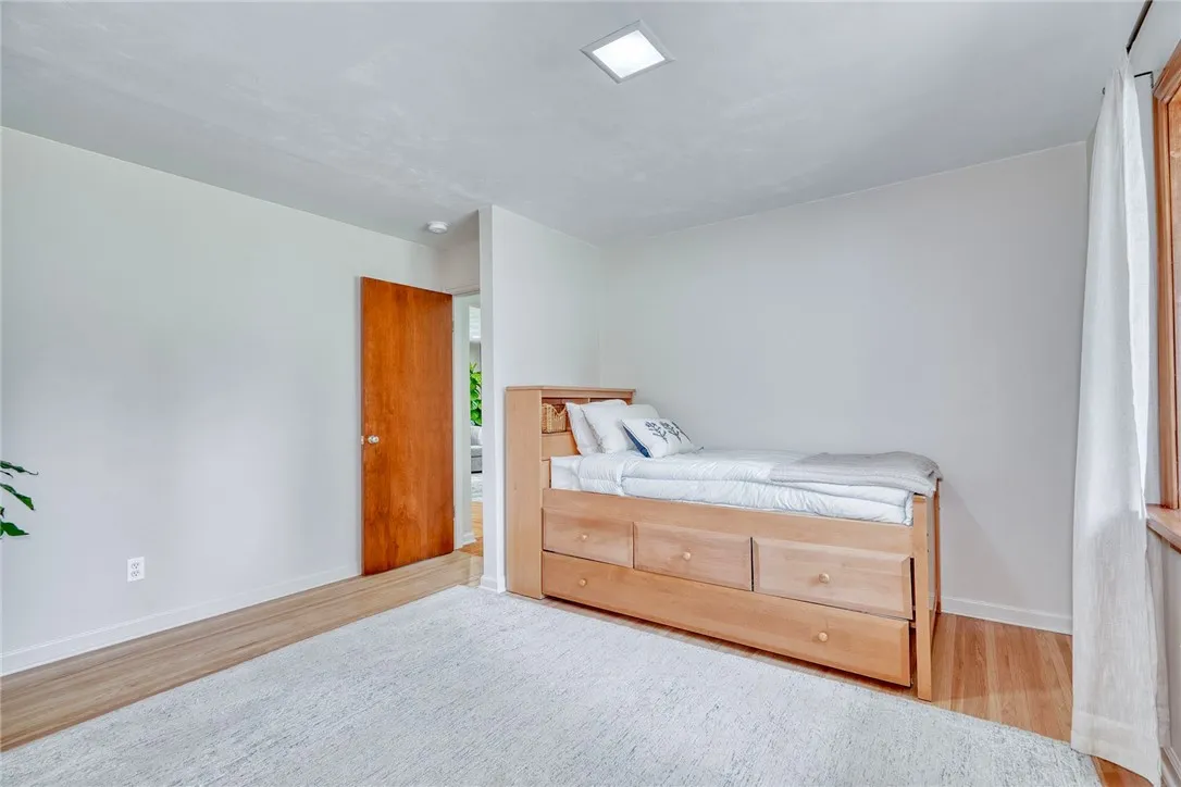 27 Crest Road, Perinton, New York 14445, Perinton, New York 14445, 4 Bedrooms Bedrooms, 7 Rooms Rooms,2 BathroomsBathrooms,Residential,Closed,27 Crest Road, Perinton, New York 14445,0,R1628144
