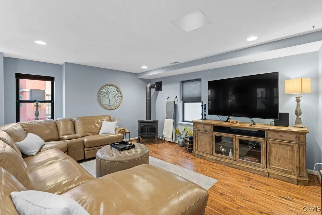 133 Walton Street 138, Syracuse, New York 13202, Syracuse, New York 13202, 2 Bedrooms Bedrooms, 7 Rooms Rooms,2 BathroomsBathrooms,Residential,Closed,133 Walton Street 138, Syracuse, New York 13202,0,S1627755