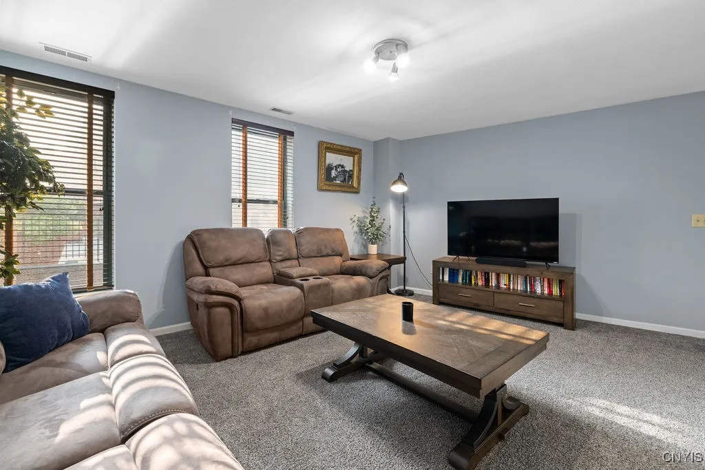 133 Walton Street 138, Syracuse, New York 13202, Syracuse, New York 13202, 2 Bedrooms Bedrooms, 7 Rooms Rooms,2 BathroomsBathrooms,Residential,Closed,133 Walton Street 138, Syracuse, New York 13202,0,S1627755