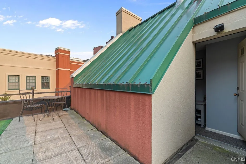 133 Walton Street 138, Syracuse, New York 13202, Syracuse, New York 13202, 2 Bedrooms Bedrooms, 7 Rooms Rooms,2 BathroomsBathrooms,Residential,Closed,133 Walton Street 138, Syracuse, New York 13202,0,S1627755