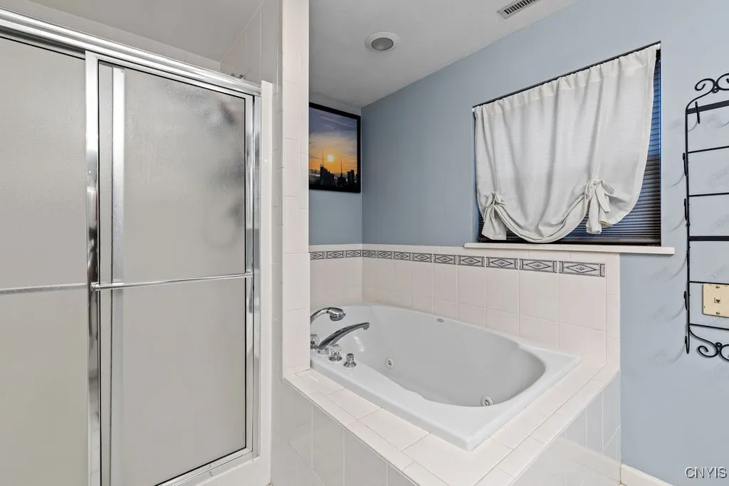 133 Walton Street 138, Syracuse, New York 13202, Syracuse, New York 13202, 2 Bedrooms Bedrooms, 7 Rooms Rooms,2 BathroomsBathrooms,Residential,Closed,133 Walton Street 138, Syracuse, New York 13202,0,S1627755