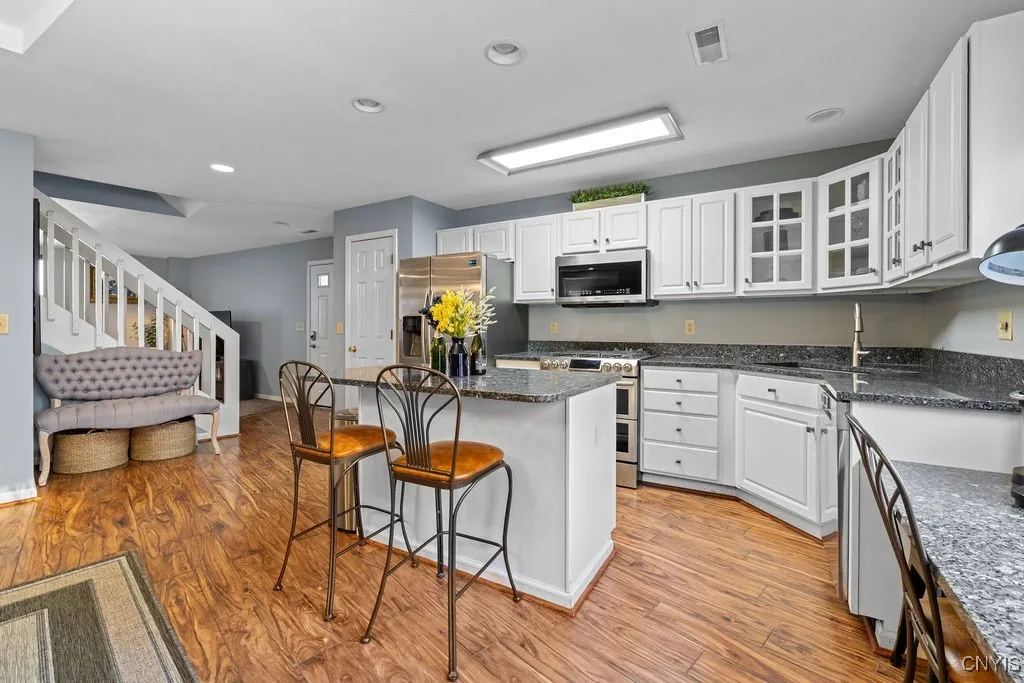 133 Walton Street 138, Syracuse, New York 13202, Syracuse, New York 13202, 2 Bedrooms Bedrooms, 7 Rooms Rooms,2 BathroomsBathrooms,Residential,Closed,133 Walton Street 138, Syracuse, New York 13202,0,S1627755